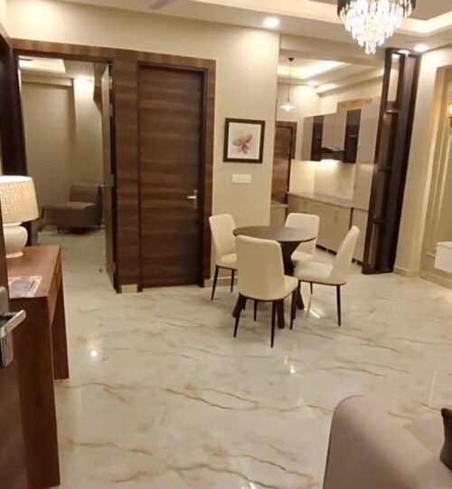 2 BHK fully furnished flat in Noida sector 72